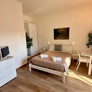 Loft Corso Trieste Free Parking & Kitchen , Bari Italien